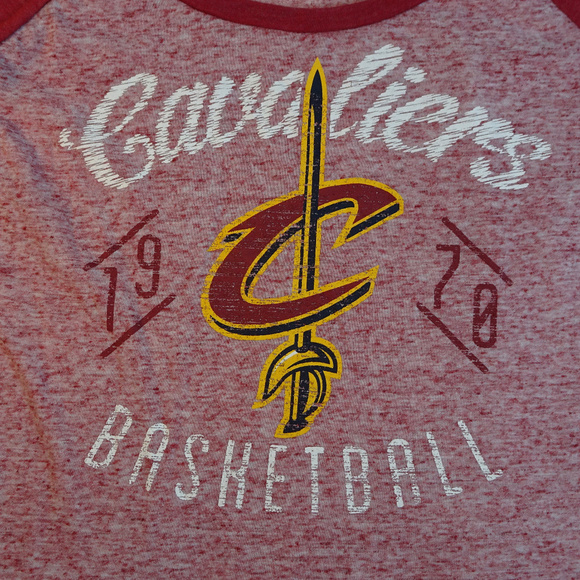 NBA Cleveland Cavaliers Wine & Gold L/S Medium - Picture 3 of 5